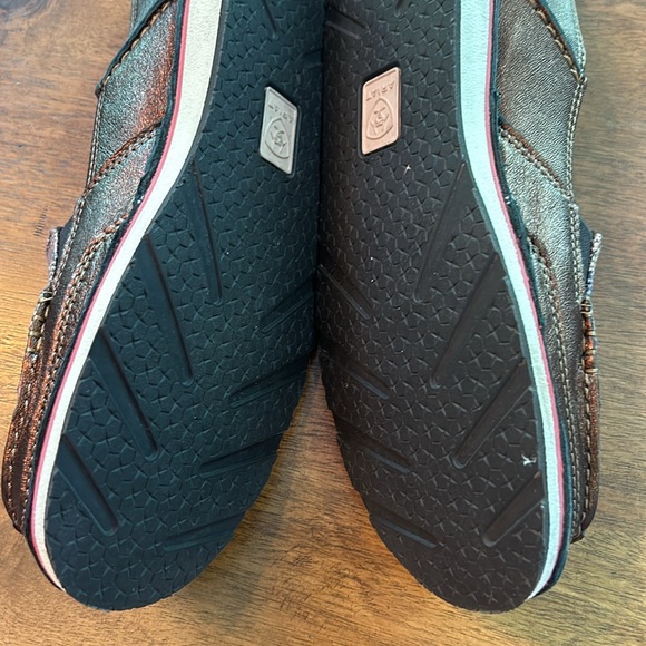 Ariat Shoes - Picture 2 of 7